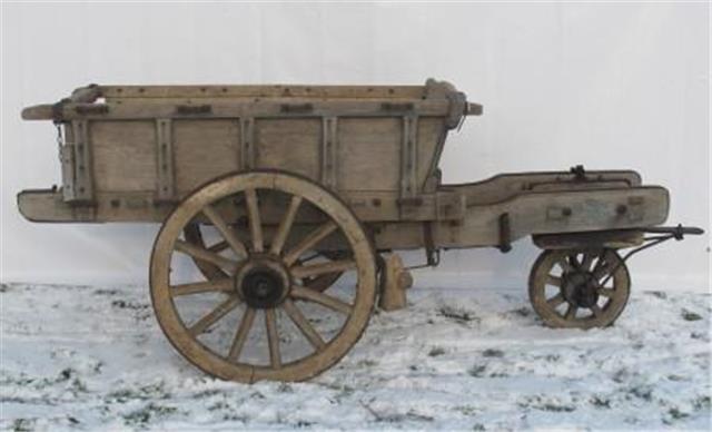 Driewielkar met geknikte draagboom, Karrenmuseum Essen